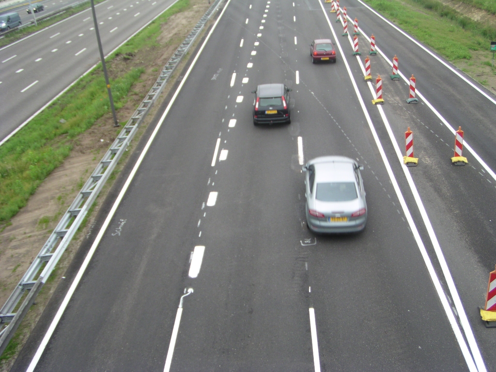 p6050028.jpg - Start van de gewijzigde uitvoeger met nu meteen al 2 rijstroken voor de A2.