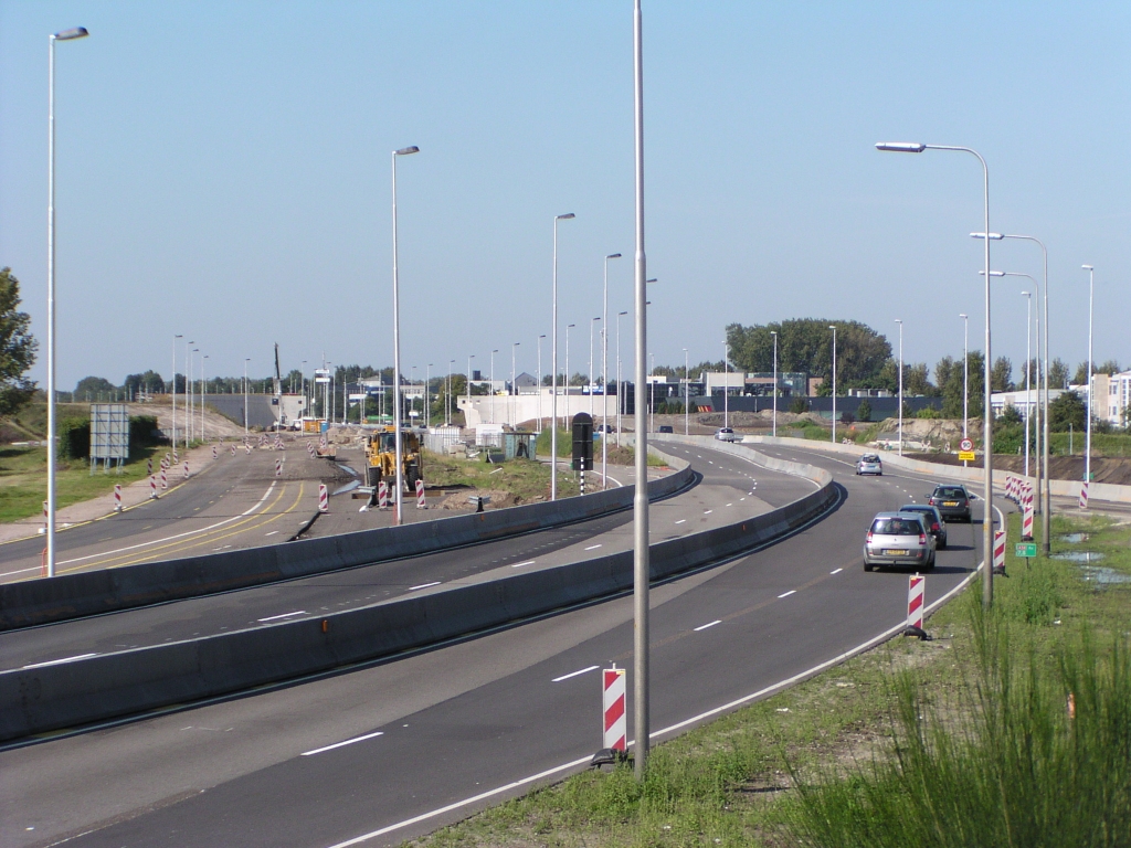 p9140008.jpg - Ook de zuidelijke A58 fasering is in verkeer. Wanneer de omzetting plaats vond weten we niet. Kennelijk ging het met zo weinig overlast gepaard dat er niets werd aangekondigd in de media.  week 200833 