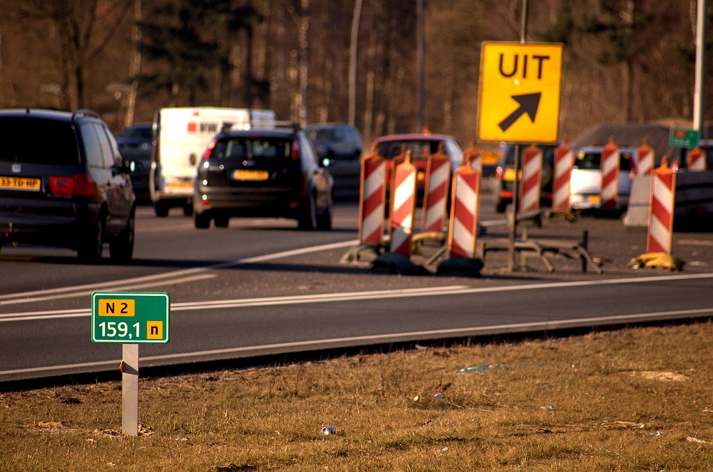 20090131-142246.jpg - Afrit Airport aan de N2. Zien we daar rechts in de verte nu weer een nieuw A2 bordje?