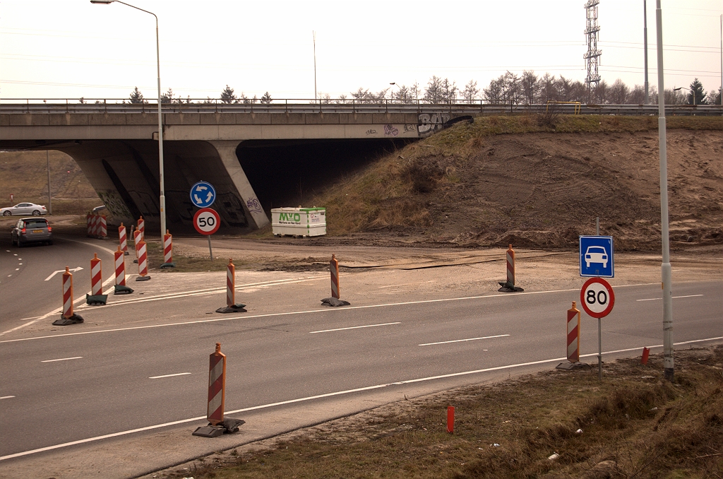 20090215-143902.jpg - Behalve in de toeritten zijn er ook borden G3 (autoweg) geplaatst aan de periferie van de Randweg, zoals hier in kp. Leenderheide...