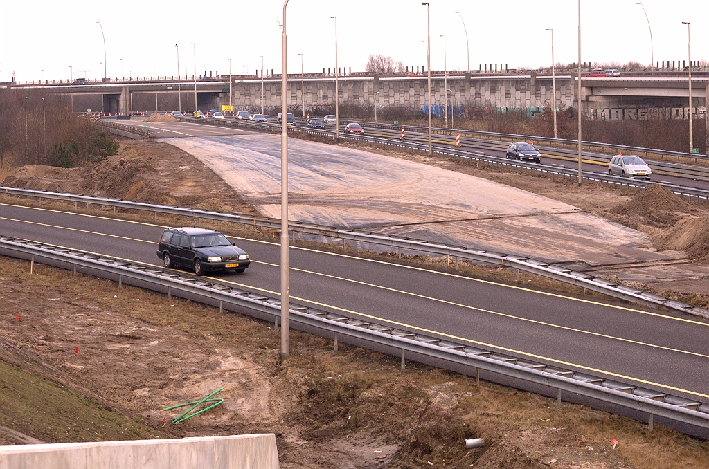 20090221-154845.jpg - Vanaf KW 1 is het allemaal wat duidelijker met het nieuwe verloop van de noordelijke A58/A50 rijbaan in kp. Ekkersweijer.