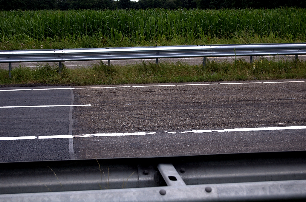 20090719-161848.bmp - Overgang naar het bestaande ZOAB van de A67.