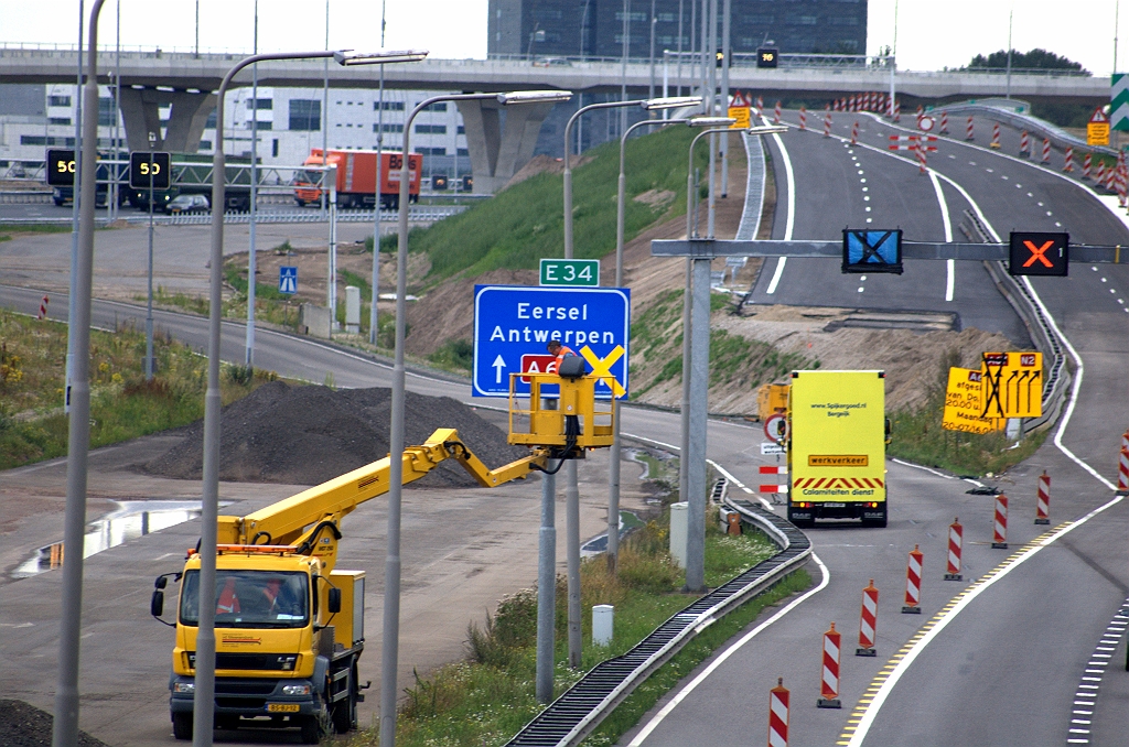 20090720-155751.bmp - Nee, nu heb je de te heropenstellen rijstrook afgekruist in plaats van de werkverkeerafrit...