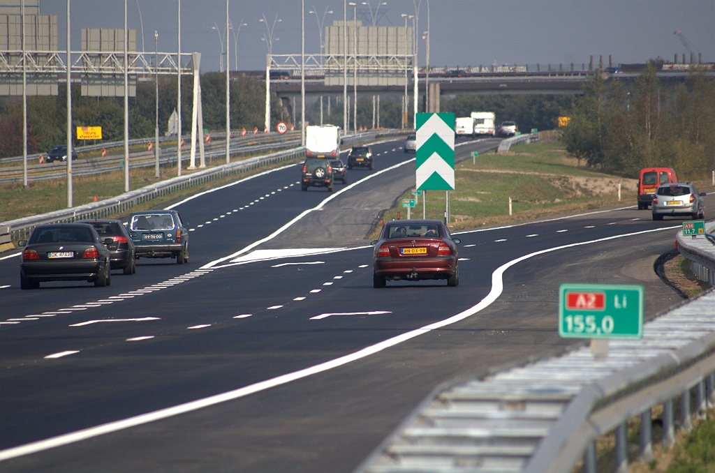 20090927-152020.bmp - A50 (voorheen A58) in kp. Ekkersweijer weer terug naar twee rijstroken.