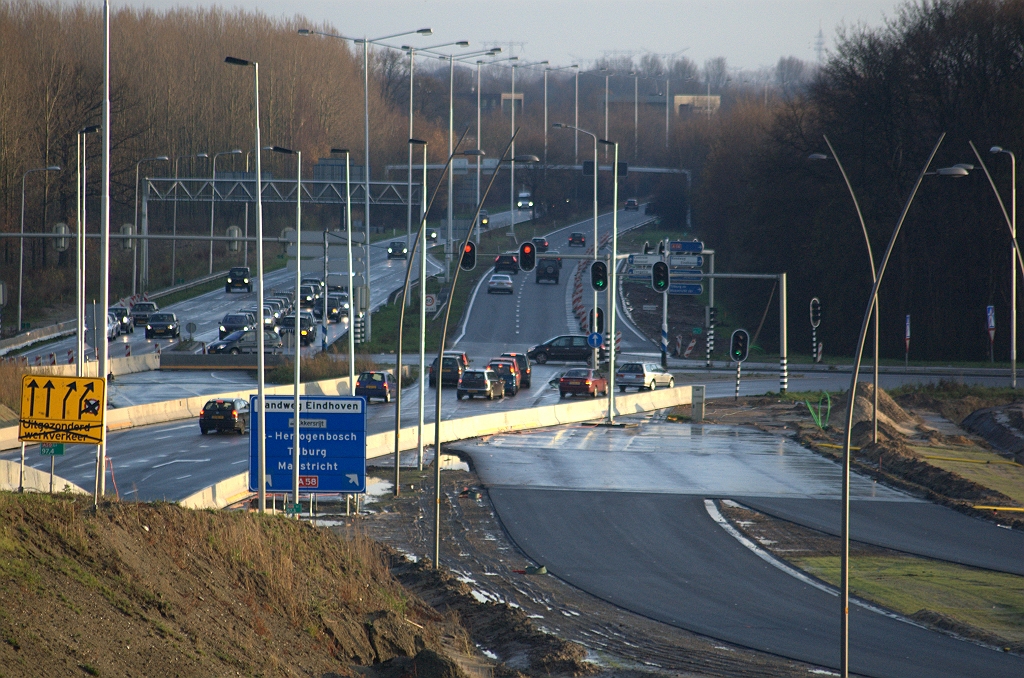 20091205-164049.bmp - Einde van de fasering bij de verkeerslichten. Die zullen we pas in het voorjaar van 2010 kwijtraken.  week 200945 