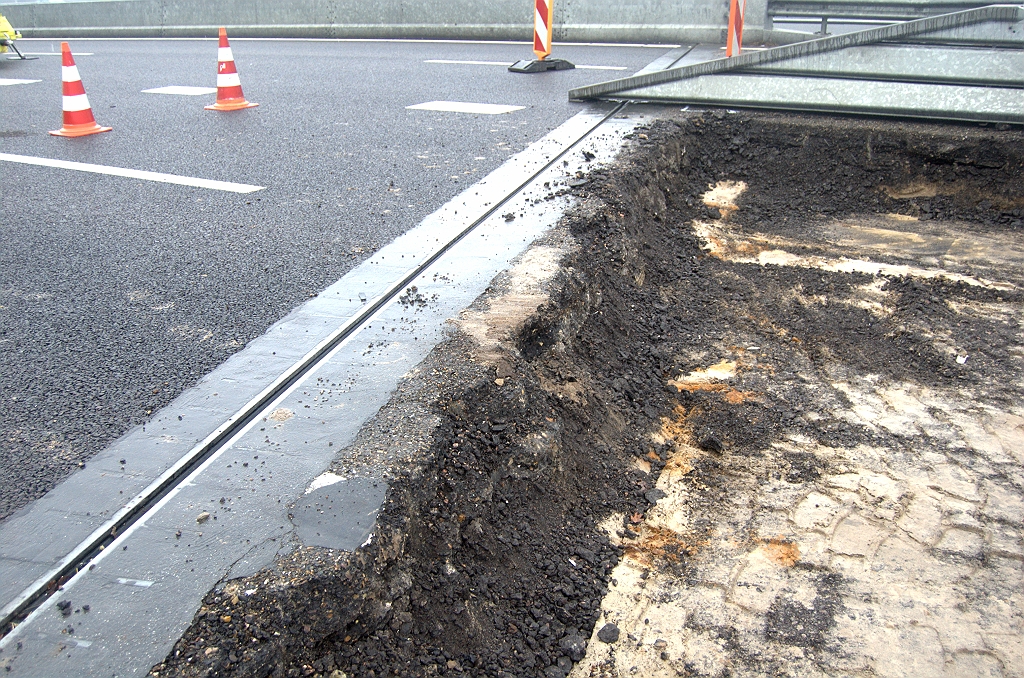 20100124-161217.bmp - Terug naar af dus vanaf het noordelijke viaduct in KW 3 waarvan asfalt en voegovergangen een jaar geleden werden vervangen.