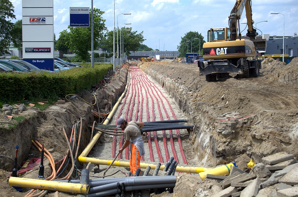 20100608-135306.bmp - Voortgang ombouw Meerenakkerweg, die uiteindelijk een volwaardige nieuwe radiaal moet vormen tussen de Ring en Randweg N2, inclusief nieuwe aansluiting.