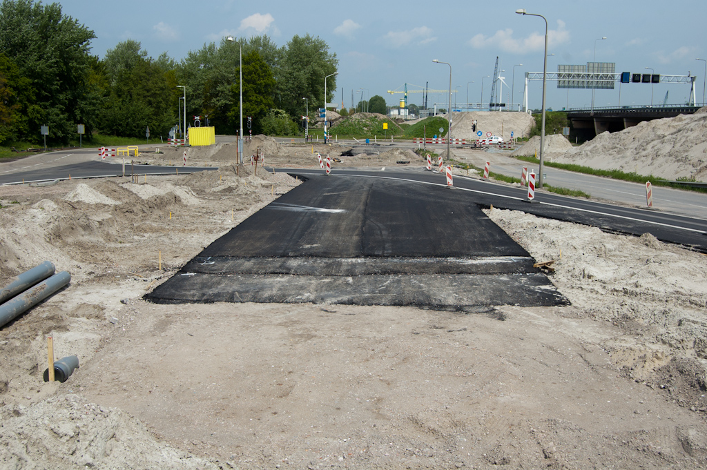 20100515-142603.jpg - Viaduct Coenhavenweg, westzijde