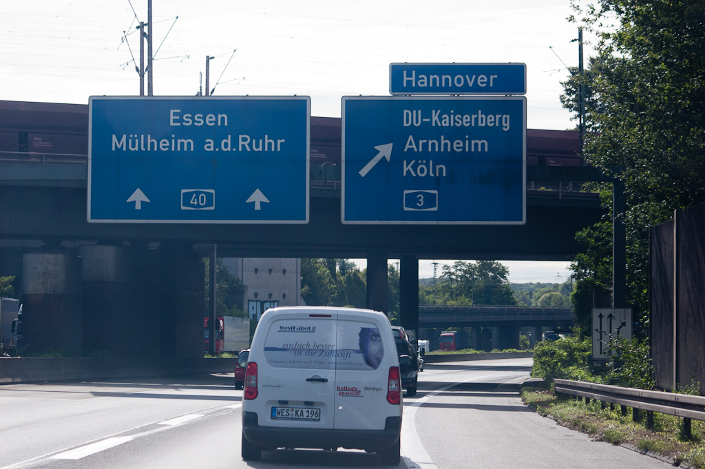 20110811-090458.jpg - Voor wie ongeveer weet waar de Duitse steden liggen is deze bijruitering van het doel Hannover al voldoende om de juiste beslissing te nemen op weg naar Berlijn.