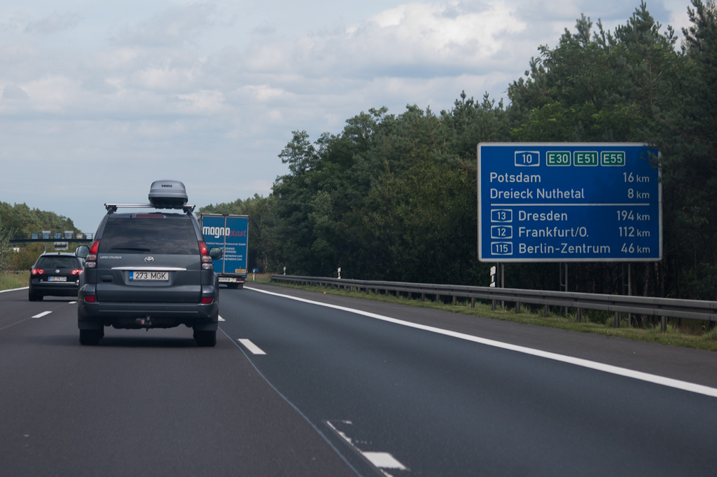 20110811-145709.jpg - Maar het tweestrookswegvakje betreft enkel de verbindingsweg in het knooppunt Potsdam.