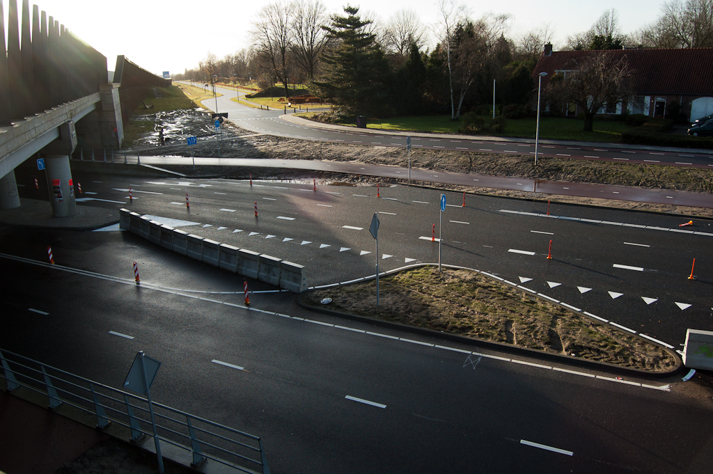 20111218-111511.jpg - Ook een inpakactie aan de overkant van de Heistraat/Meerenakkerweg...  week 201146 