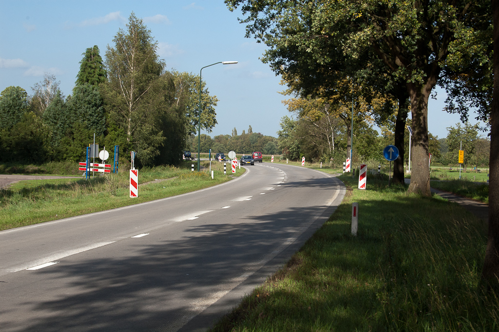 20110913-160638.jpg - Hier zijn alle markeringen verwijderd, maar is er een tijdelijke asmarkering met korte streepjes voor teruggekomen.